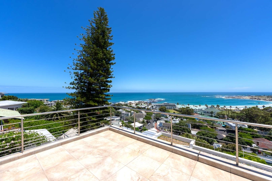 7 Bedroom Property for Sale in Camps Bay Western Cape